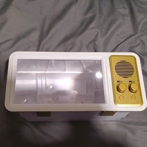 GabbaGoods retro tv Bluetooth and phone magnifier